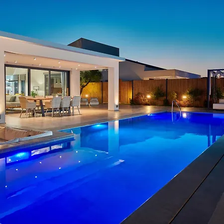 Fabiana Вилла Кипсели